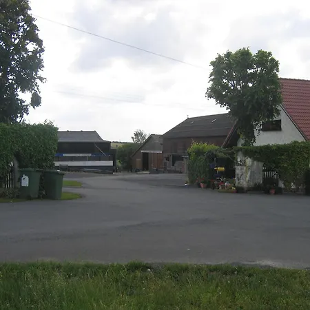 Apartment Auf Dem Bauernhof In Hof Kleeberg I Man Kann Ein Mit Bad Zubuchen *