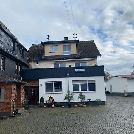 Appartamento Auf Dem Bauernhof In Hof Kleeberg I Man Kann Ein Mit Bad Zubuchen *