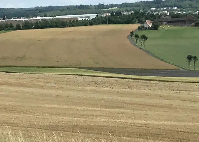 Auf Dem Bauernhof In Hof Kleeberg I Man Kann Ein Mit Bad Zubuchen * הכנבורג