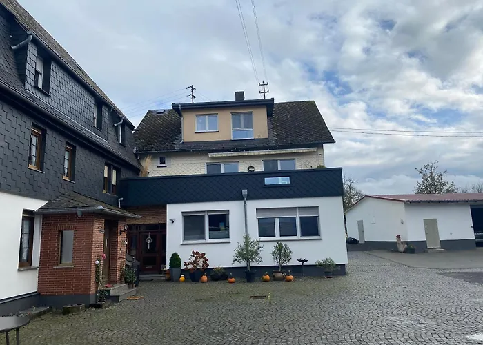 Appartamento Auf Dem Bauernhof In Hof Kleeberg I Man Kann Ein Mit Bad Zubuchen *